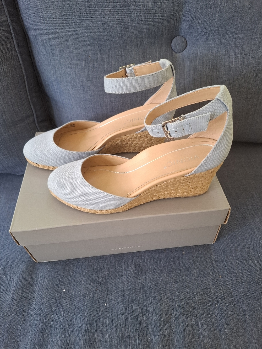 Vionic Amy Backstrap Espadrille Wedges Sandals Size 10 Sky Blue